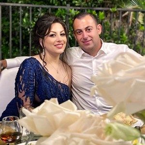 Meet your Posher, Ani